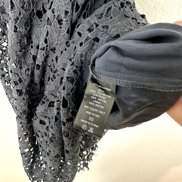 ASTR Kenna Eyelet Lace Midi Dress in Navy Size XS - Picture 7 of 7